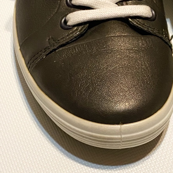 Ecco Soft 7 Sneakers Size 5 Wide Width EUC metallic deep green taupe color - Picture 10 of 14